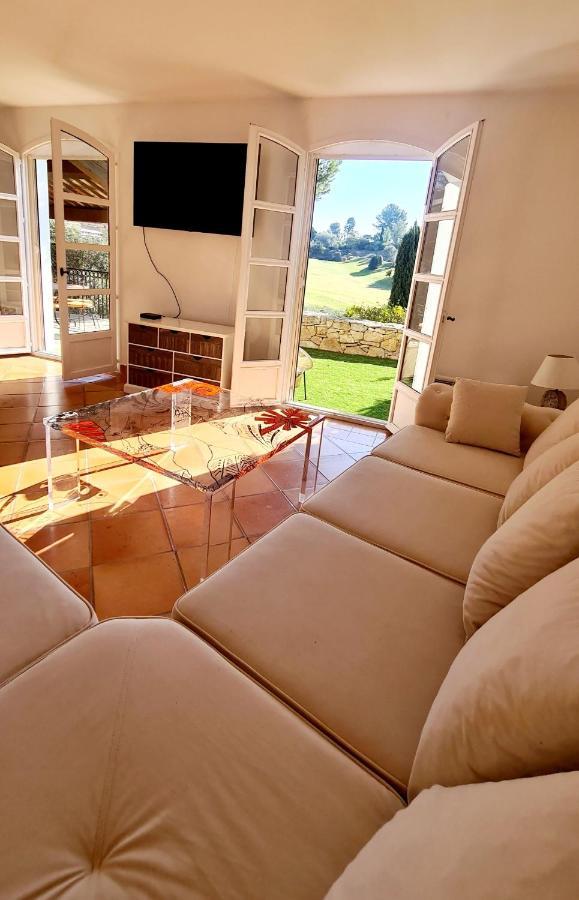 Superbe Villa-Domaine Avec Golf Piscine Et Tennis Сен-Сир-сюр-Мер Экстерьер фото