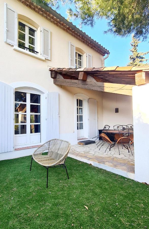 Superbe Villa-Domaine Avec Golf Piscine Et Tennis Сен-Сир-сюр-Мер Экстерьер фото