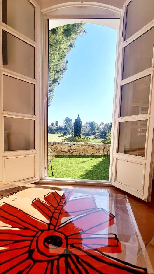 Superbe Villa-Domaine Avec Golf Piscine Et Tennis Сен-Сир-сюр-Мер Экстерьер фото